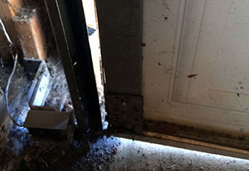 Garage Door Troubleshooting | Chanhassen | Eden Prairie, MN Garage Door Troubleshooting | Chanhassen | Eden Prairie, MN